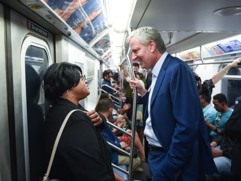 Mayor de Blasio on the train