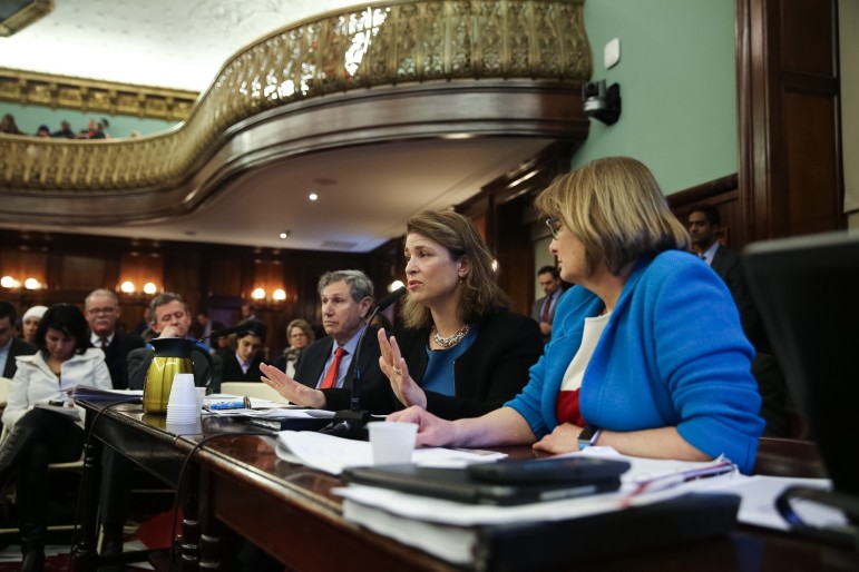 Deputy Mayor Alicia Glen, gesturing, flanked by Planning Commission Chairman Carl Weisbrod and HPD Commissioner Vickie Been at the MIH hearing.